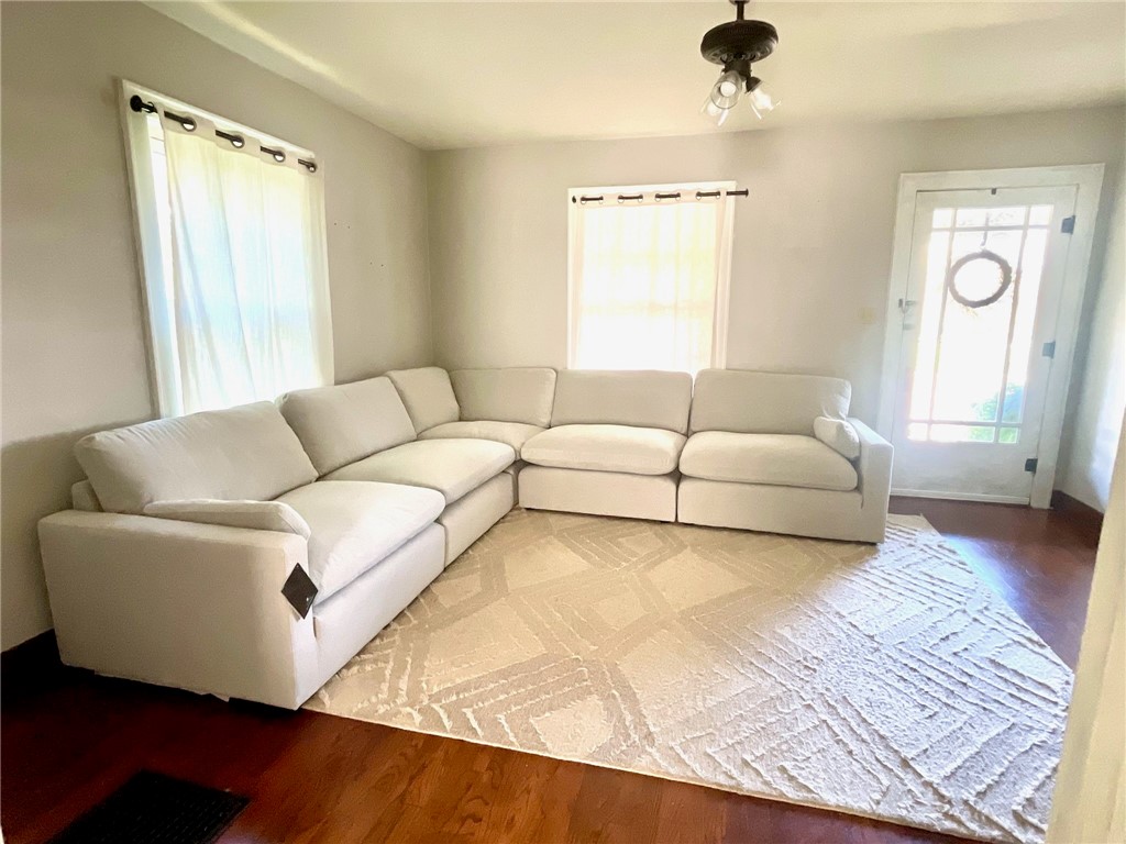 1705 Dewitt Avenue Property Photo 4