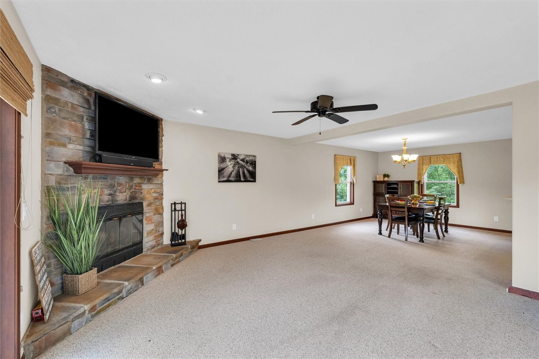16322 Shangri La Road 17 Property Photo 6