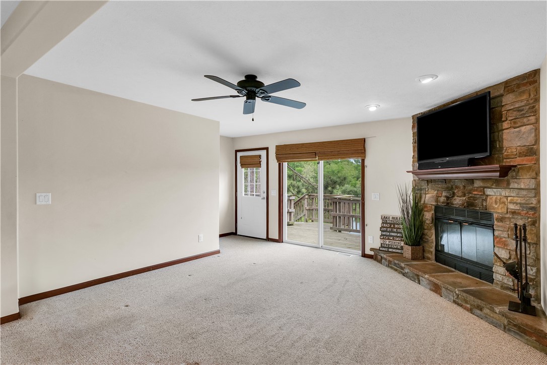 16322 Shangri La Road 17 Property Photo 7