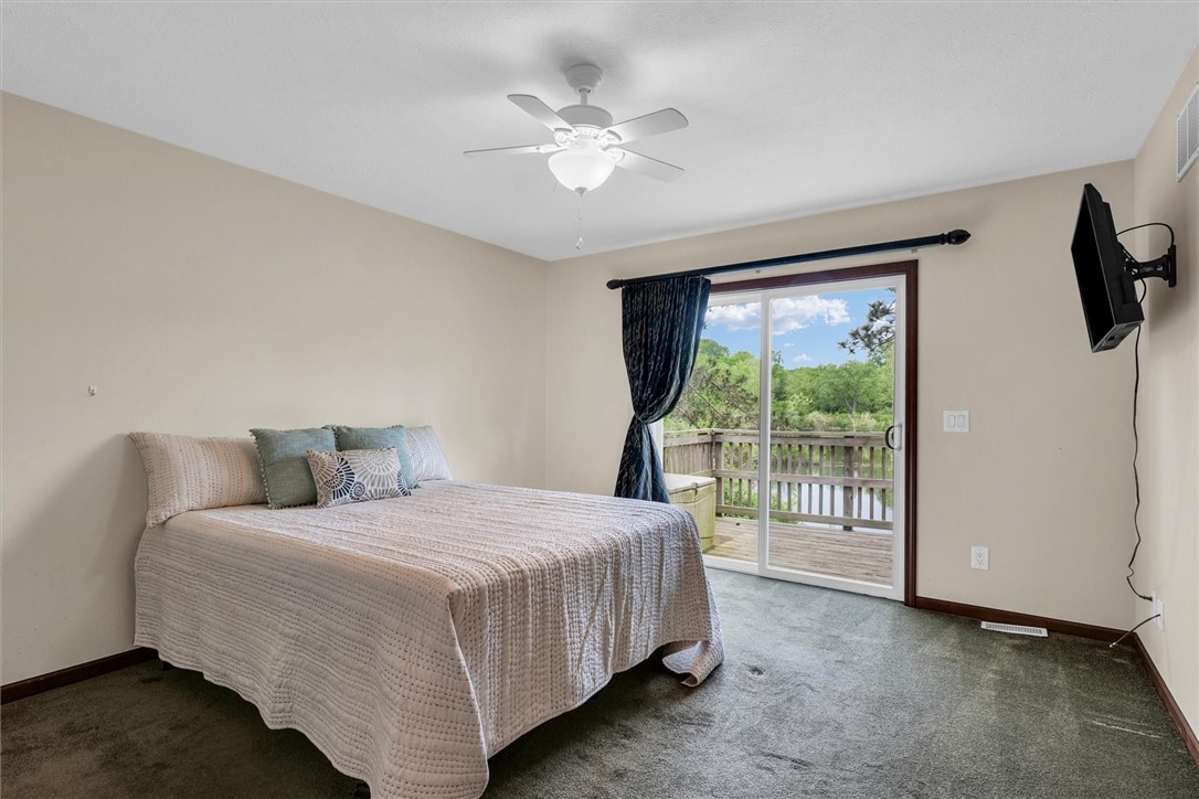 16322 Shangri La Road 17 Property Photo 10