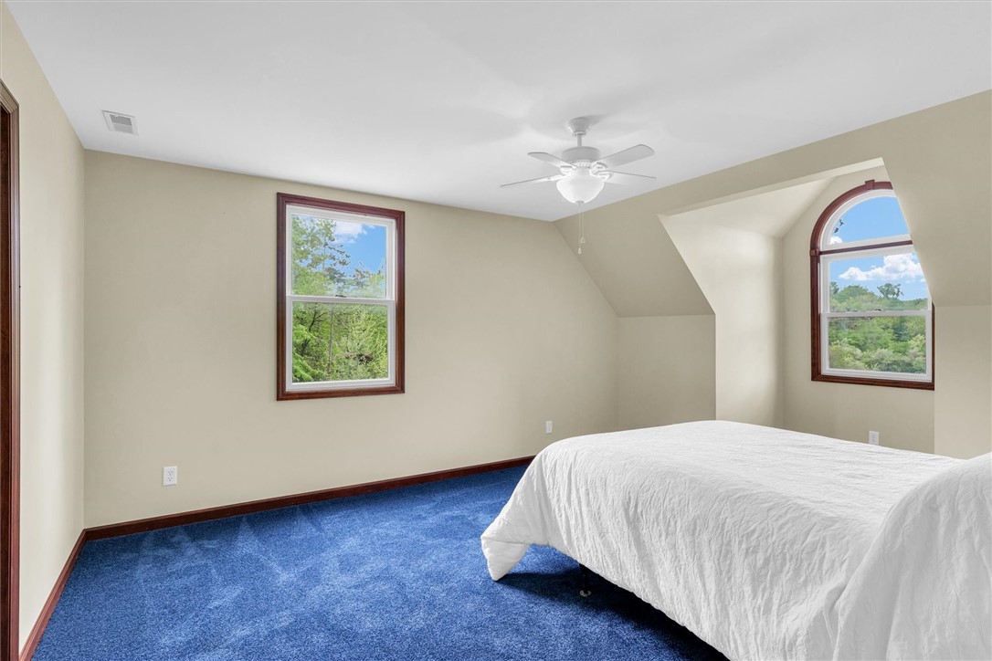 16322 Shangri La Road 17 Property Photo 16