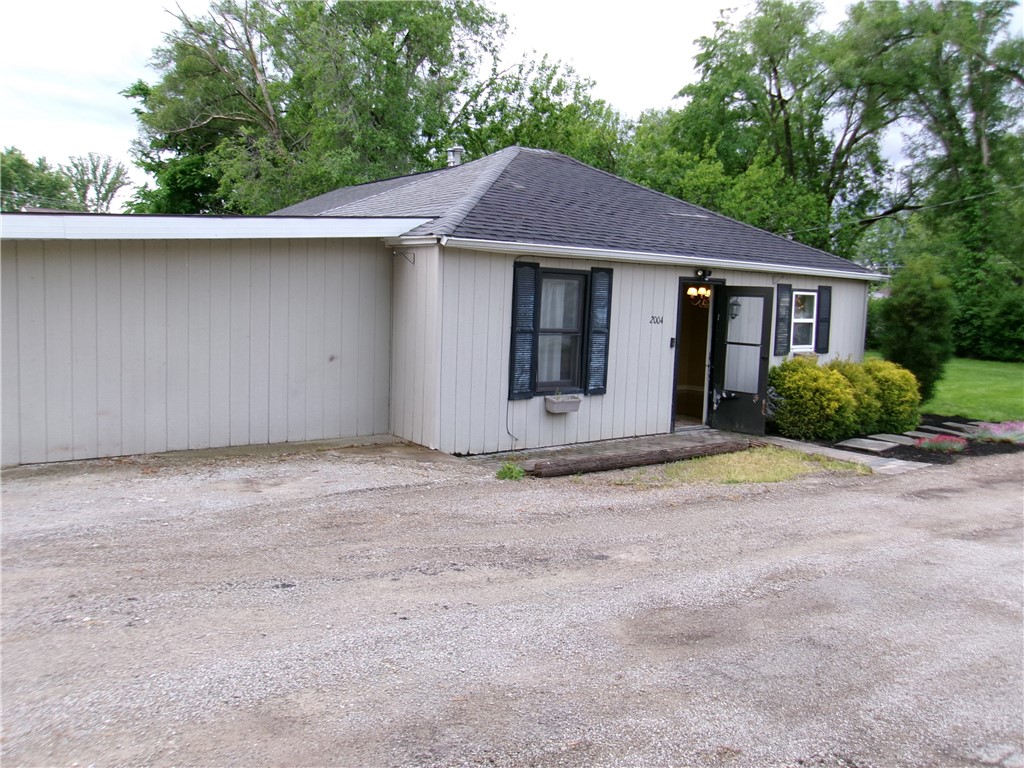 2004 Hayes Avenue Property Photo