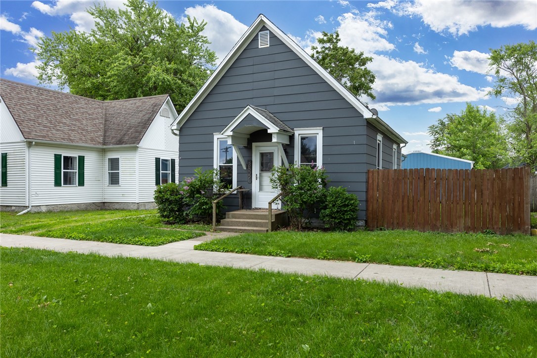 2809 Champaign Avenue Property Photo 3