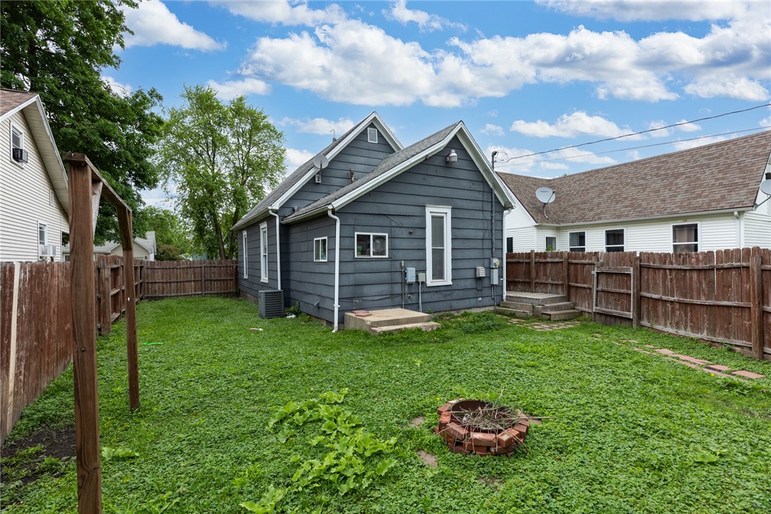 2809 Champaign Avenue Property Photo 4