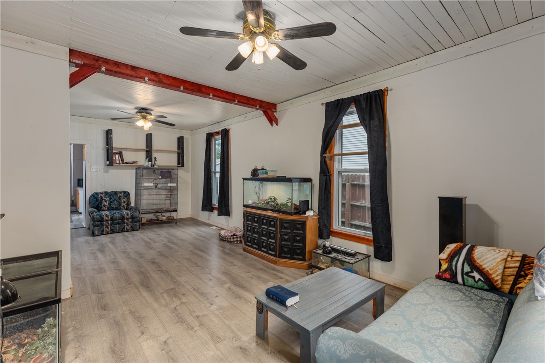 2809 Champaign Avenue Property Photo 8