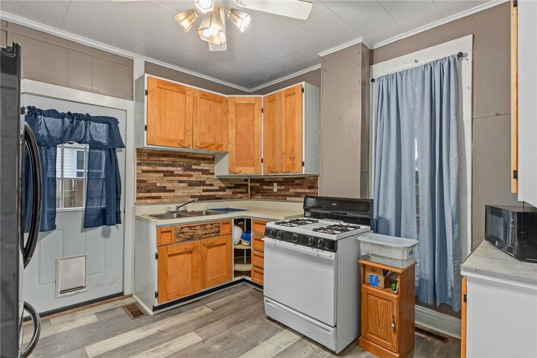 2809 Champaign Avenue Property Photo 16