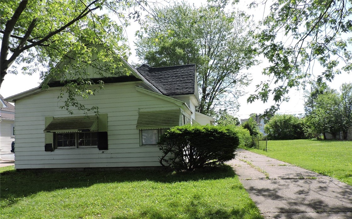 305 Porter Street Property Photo 1