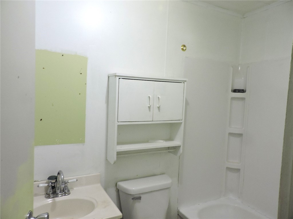 305 Porter Street Property Photo 8
