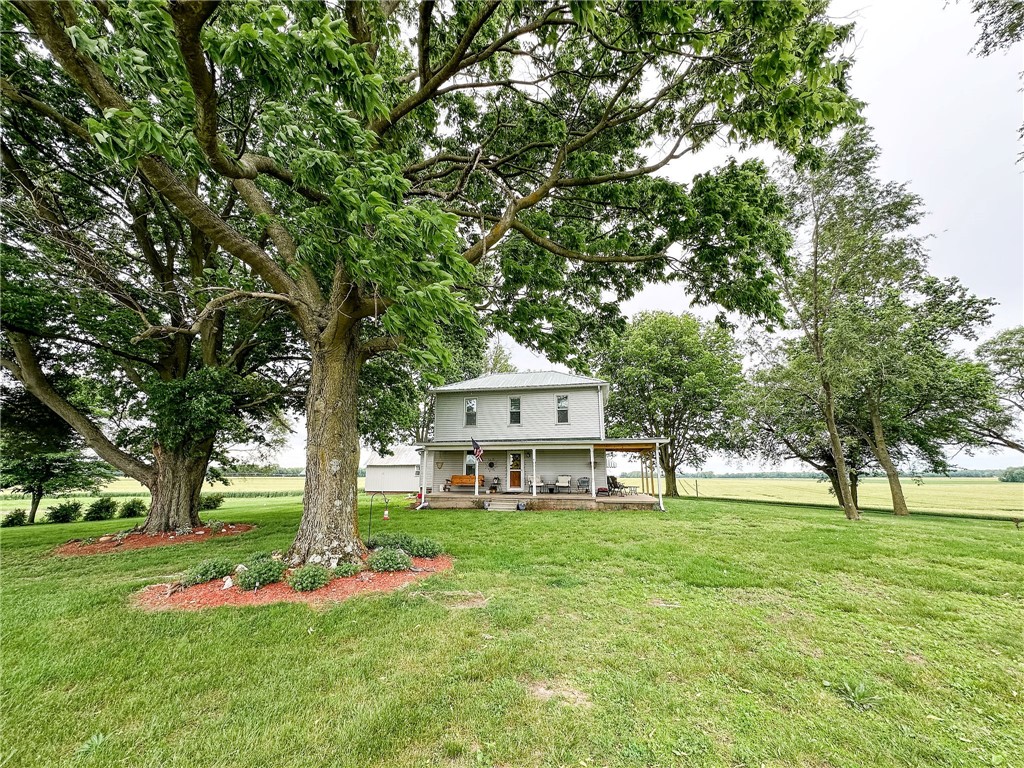 16781 E 1600th Avenue Property Photo 4