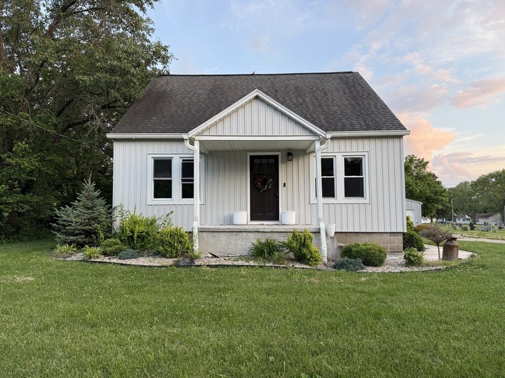 303 E Glenwood Avenue Property Photo