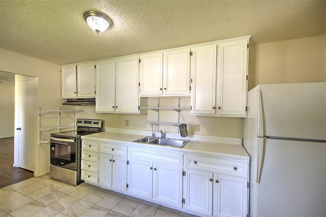 1951 King Arthur Drive Property Photo 6