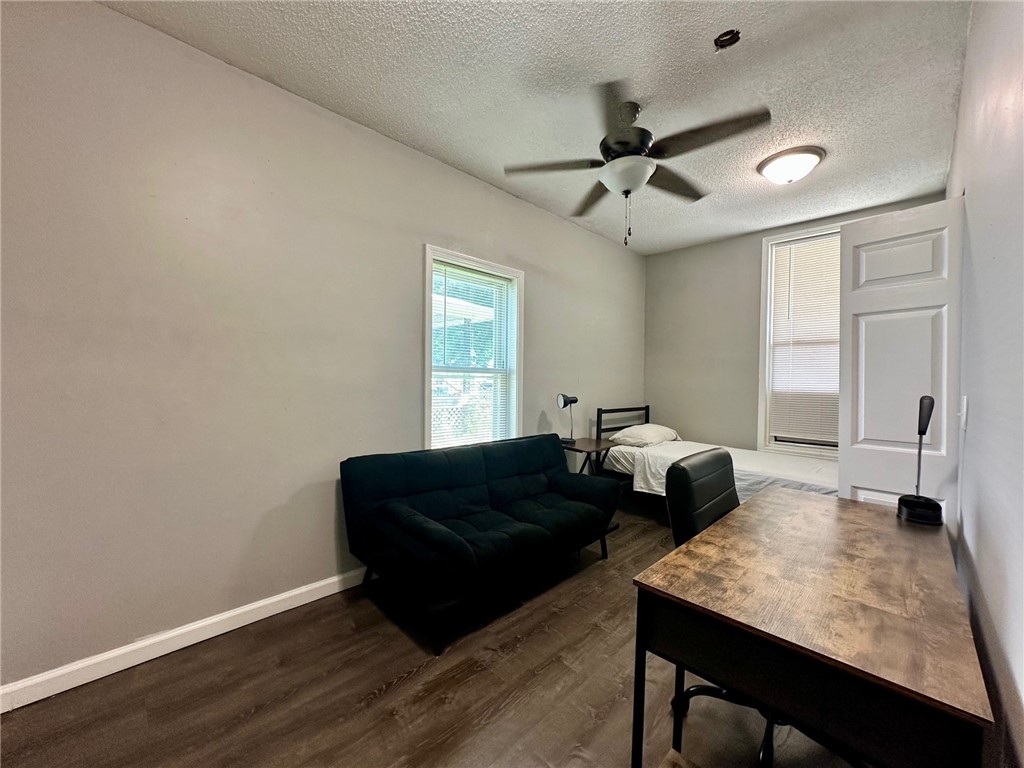 705 S 16th Street Property Photo 4