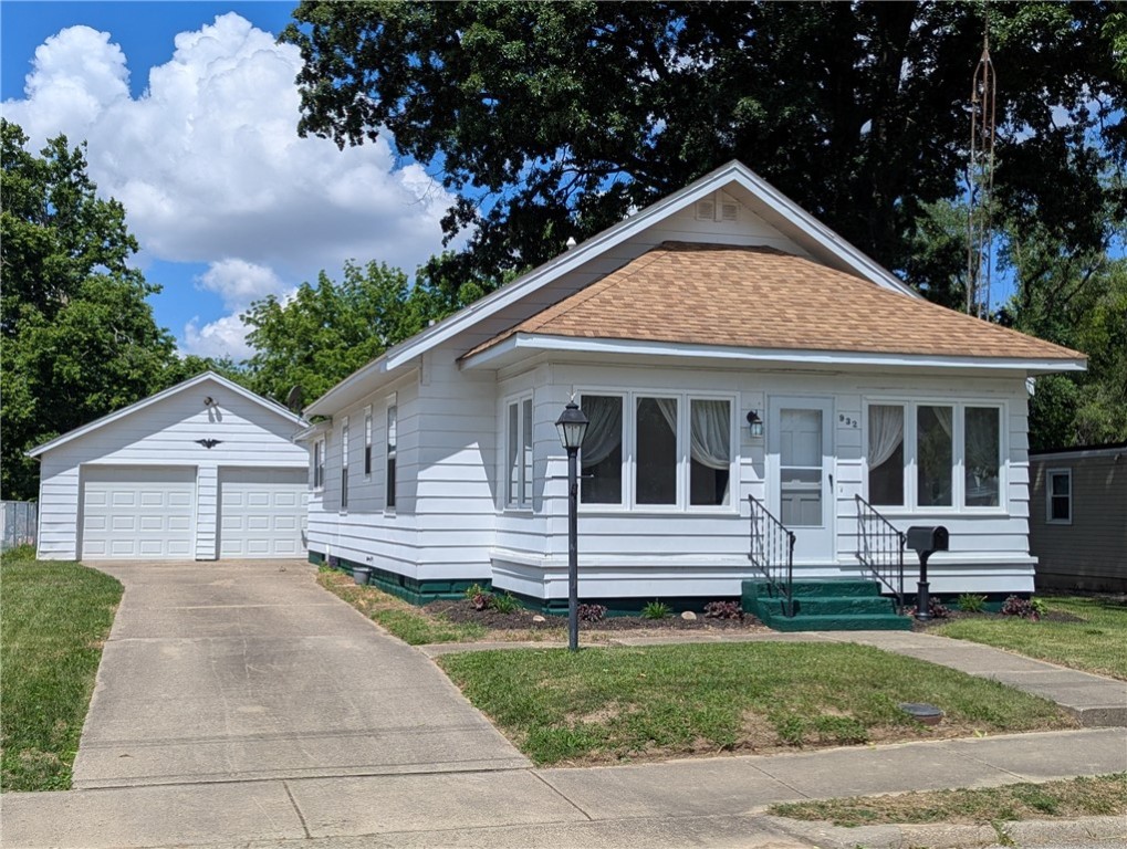 932 1st Street Property Photo 1