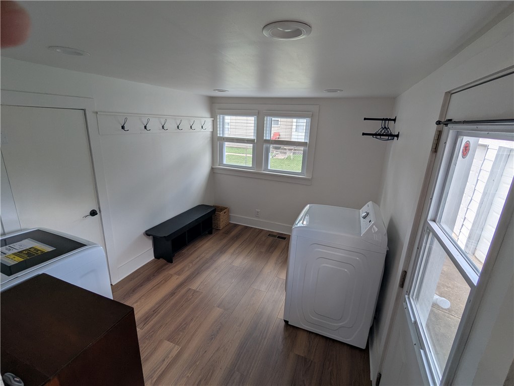 932 1st Street Property Photo 14