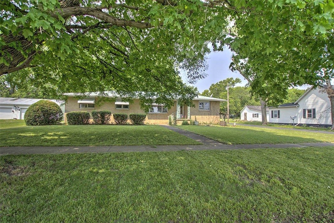 427 S Madison Street Property Photo 3