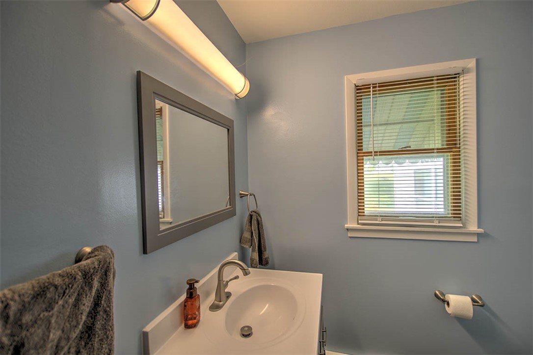 427 S Madison Street Property Photo 16