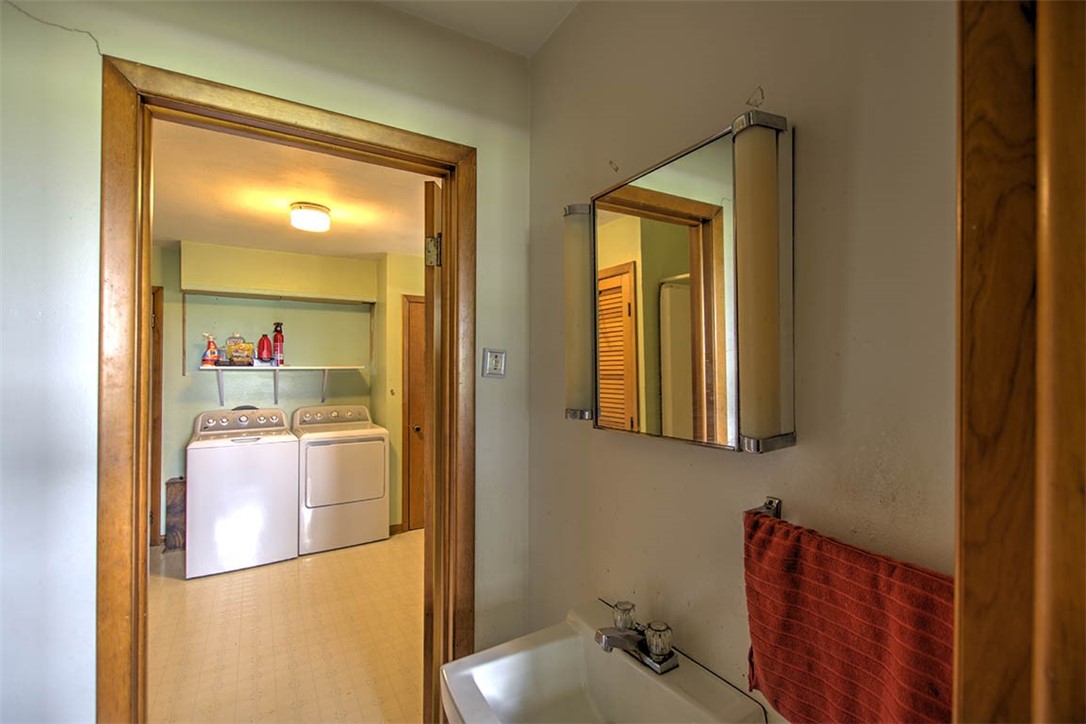 427 S Madison Street Property Photo 17