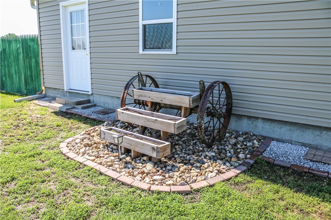 1084 County Road 100 E Property Photo 20