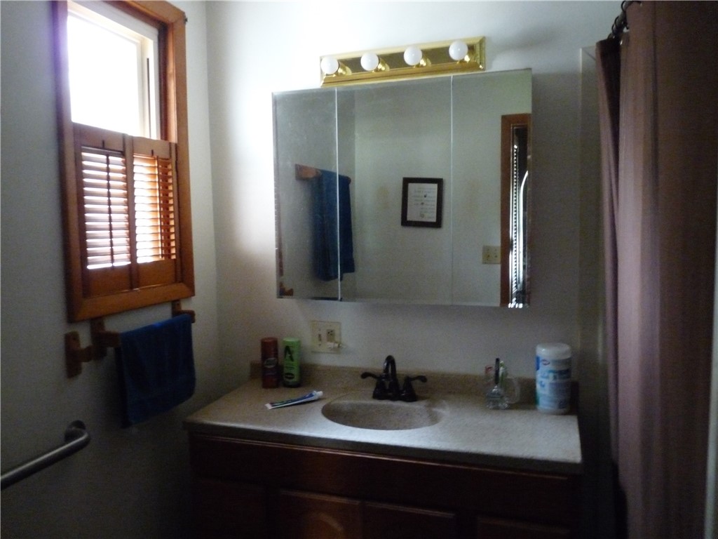 1402 Dean Street Property Photo 9