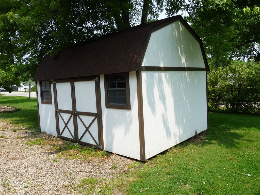 1402 Dean Street Property Photo 10