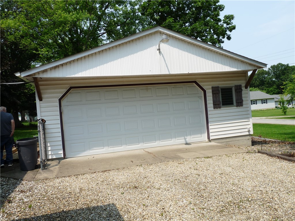 1402 Dean Street Property Photo 11