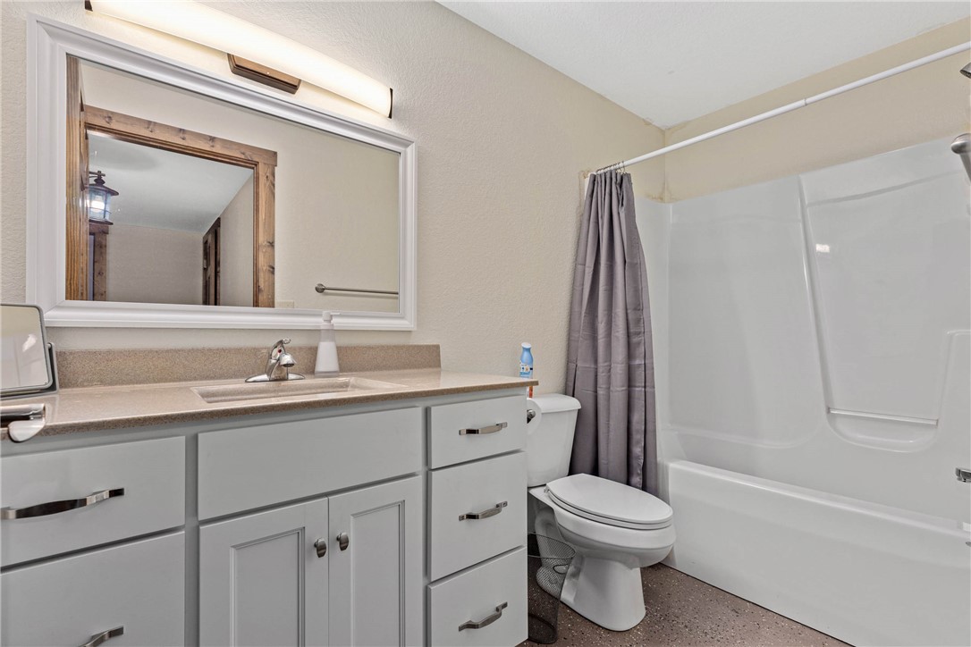 974 E Cr 1300 Property Photo 28
