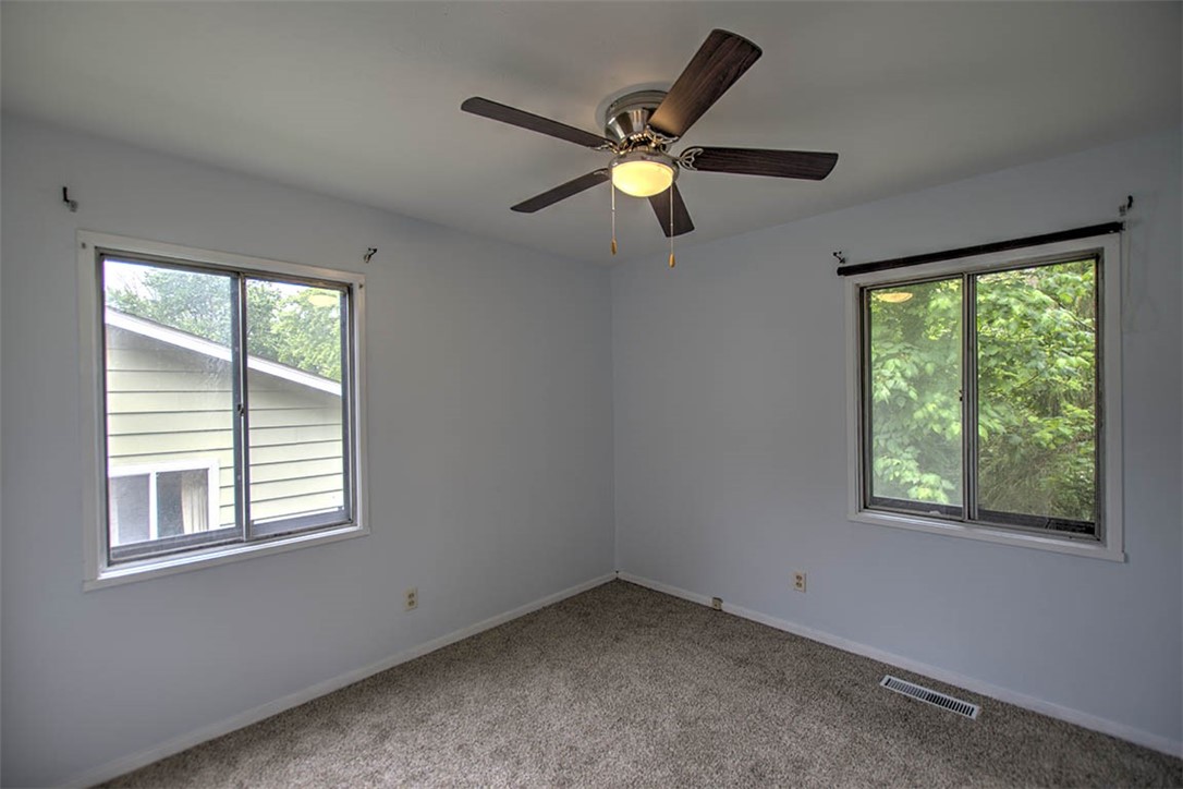 98 Phillips Drive Property Photo 8