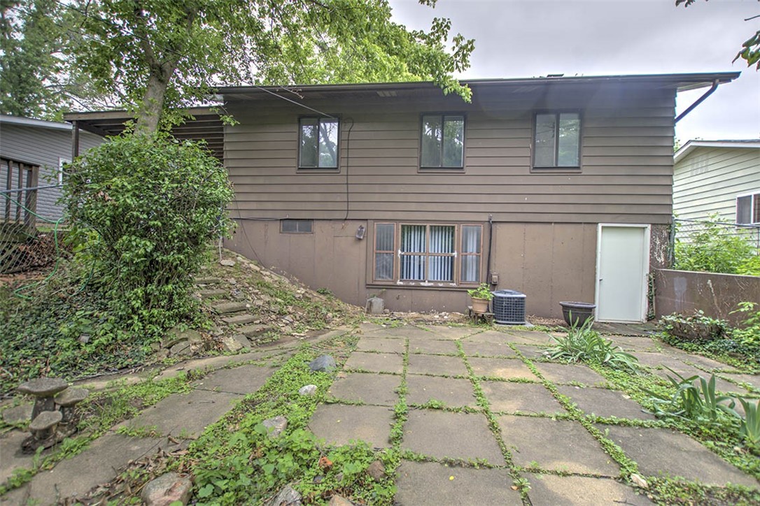 98 Phillips Drive Property Photo 15