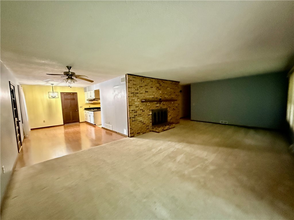 820 S Mckinney Lane Property Photo 9