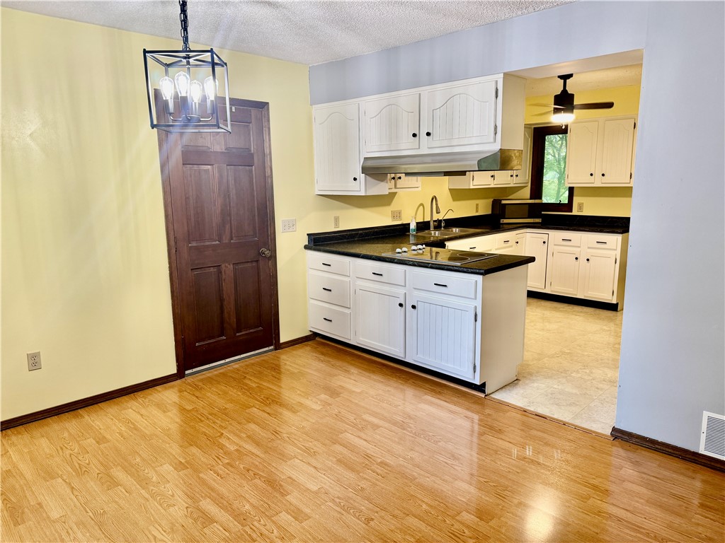 820 S Mckinney Lane Property Photo 11