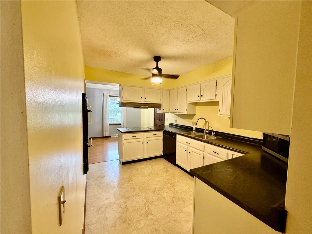 820 S Mckinney Lane Property Photo 12