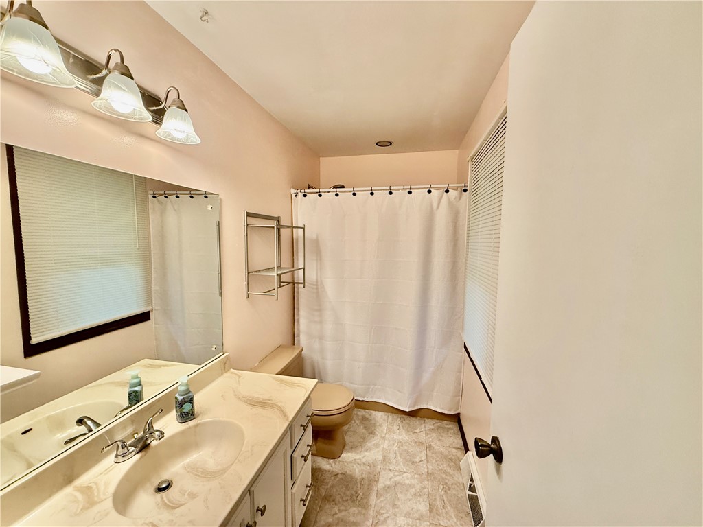 820 S Mckinney Lane Property Photo 14