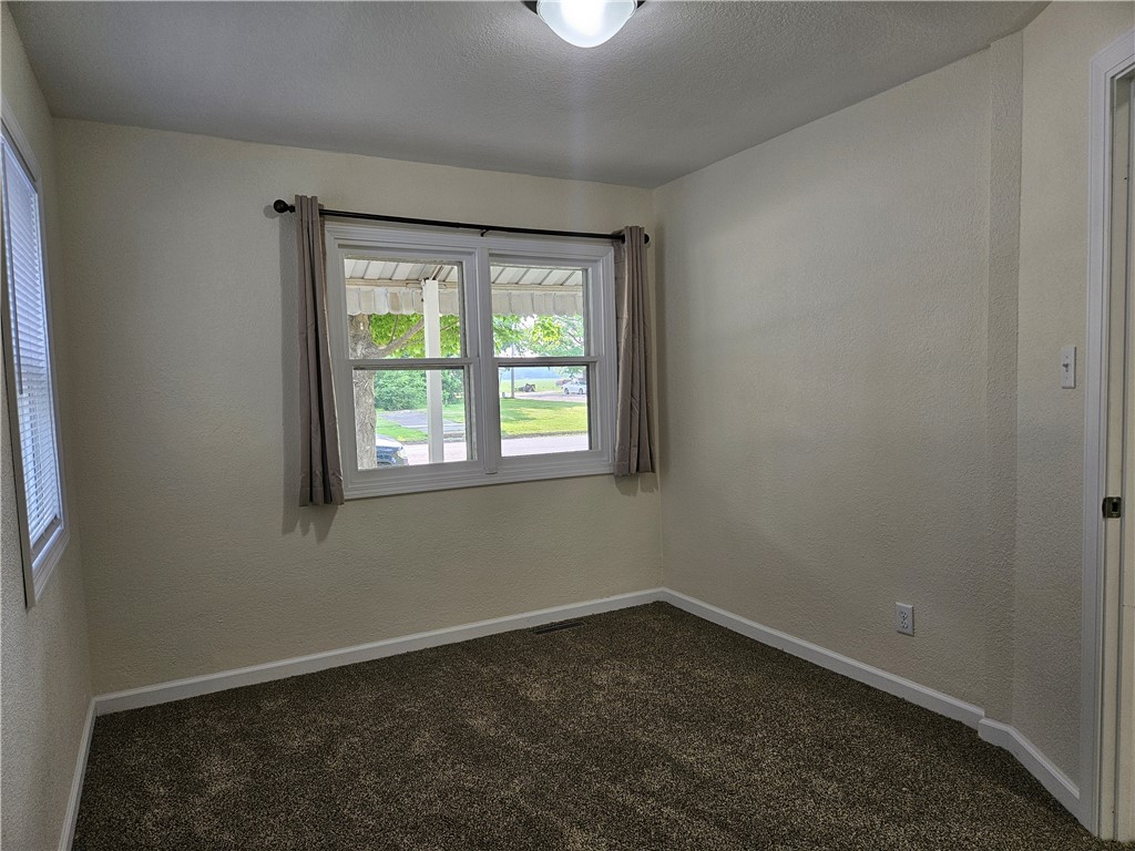 460 3rd Street Property Photo 7
