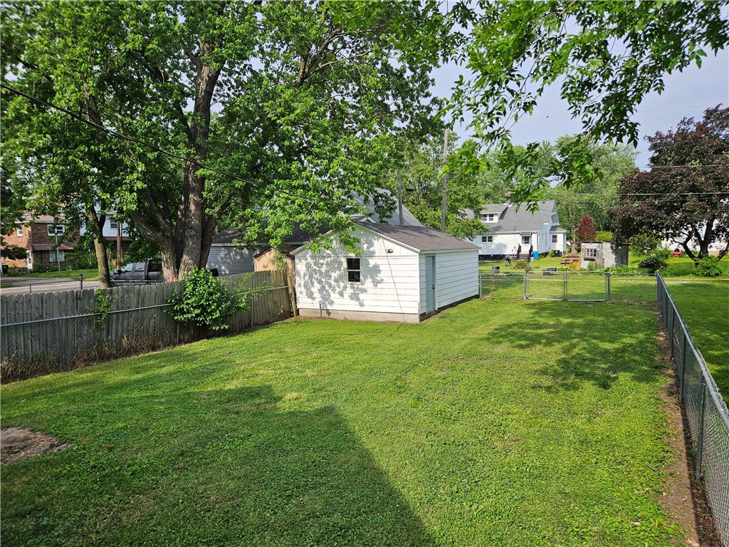 460 3rd Street Property Photo 21