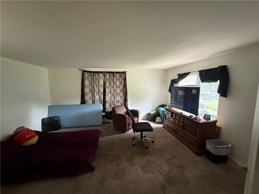 646 Macon Street Property Photo 4