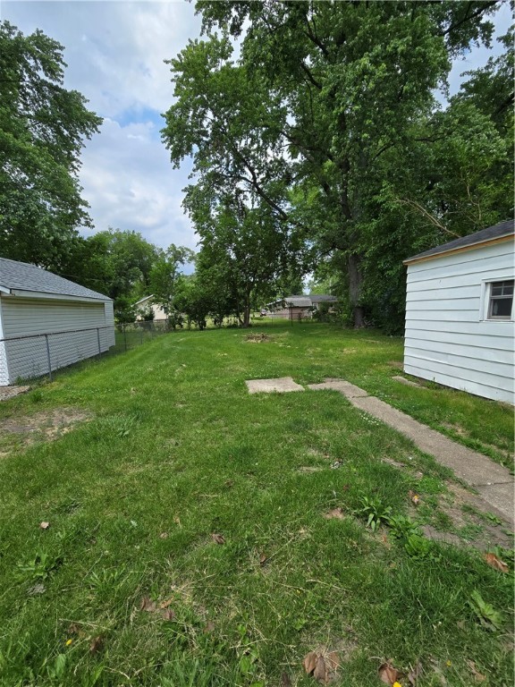 2582 E Geddes Avenue Property Photo 10