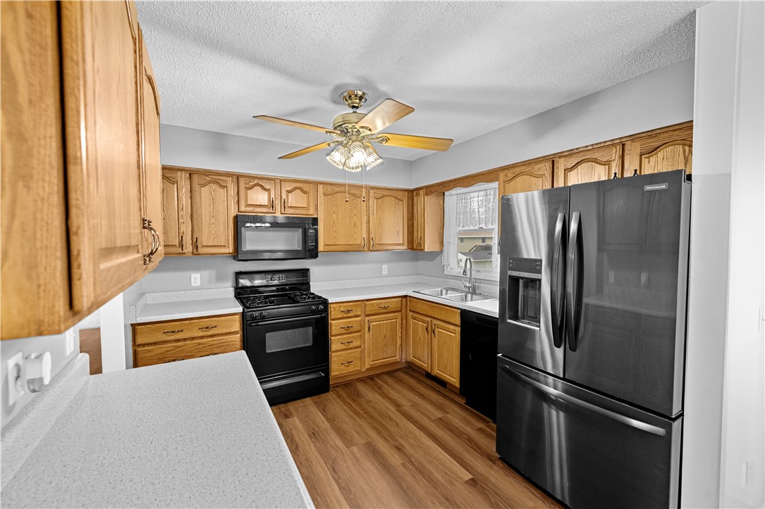 3499 Meadowlark Drive Property Photo 7