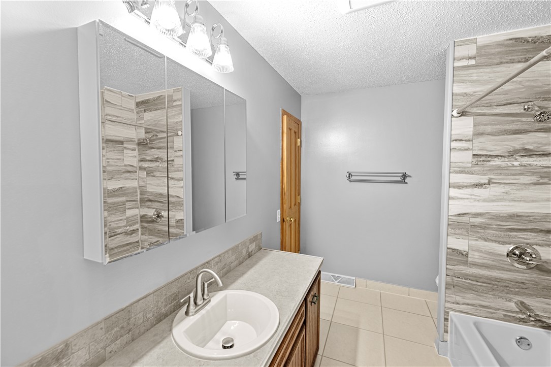 3499 Meadowlark Drive Property Photo 14