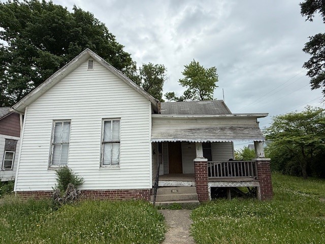 905 N Griffin Street Property Photo 1