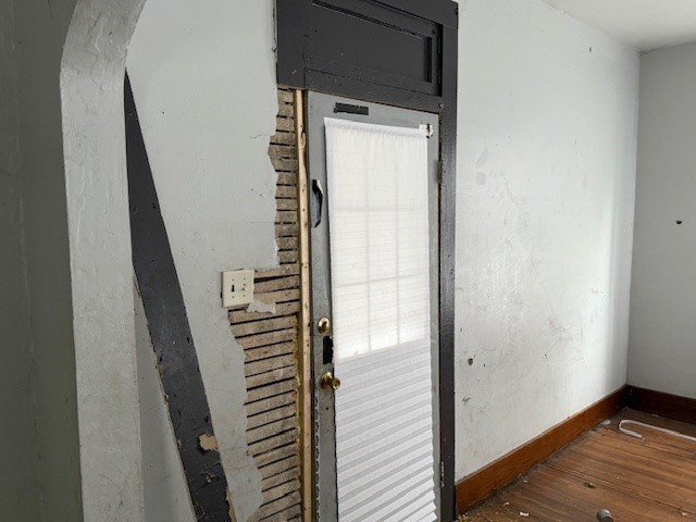 905 N Griffin Street Property Photo 6