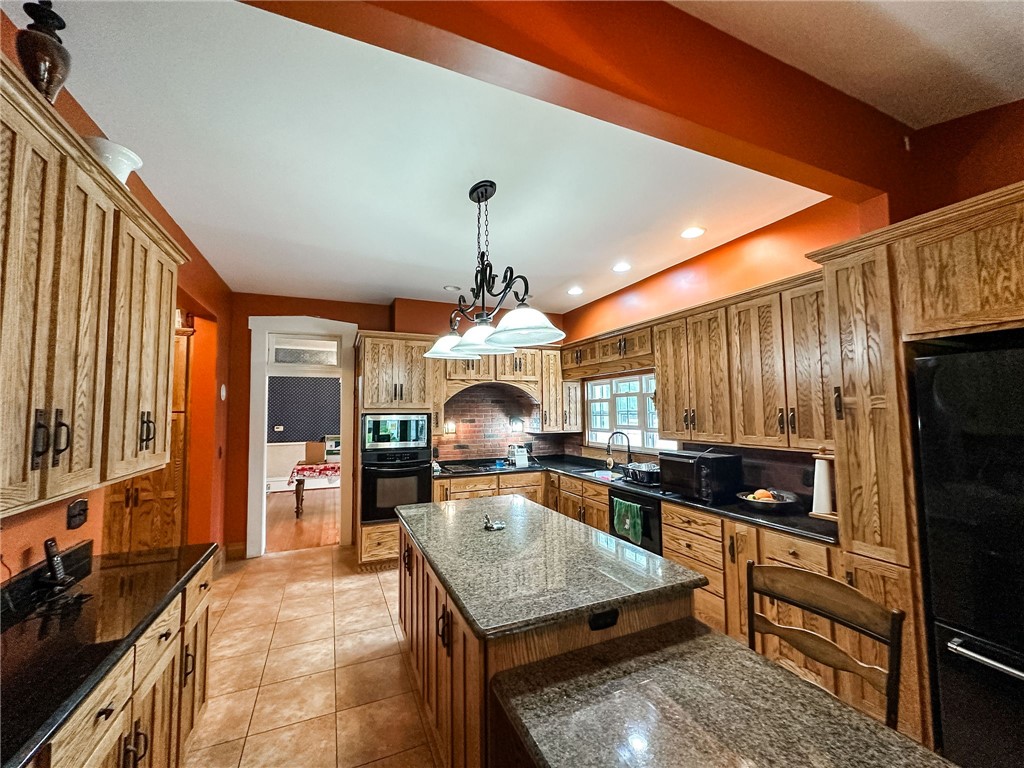 611 Front Street Property Photo 5