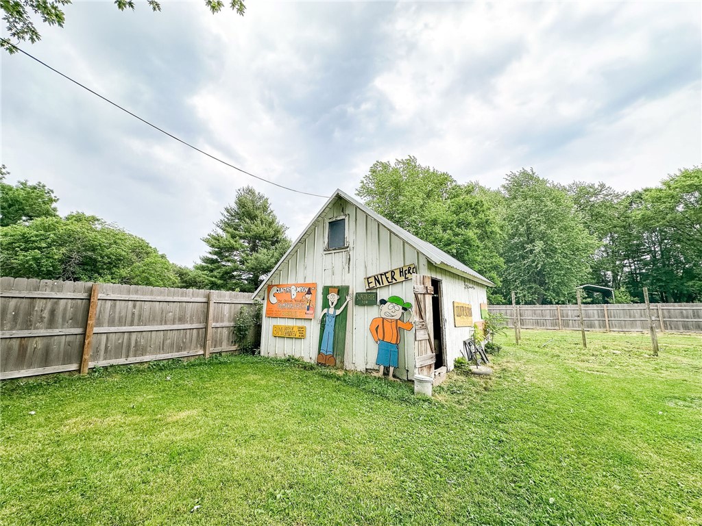 611 Front Street Property Photo 40