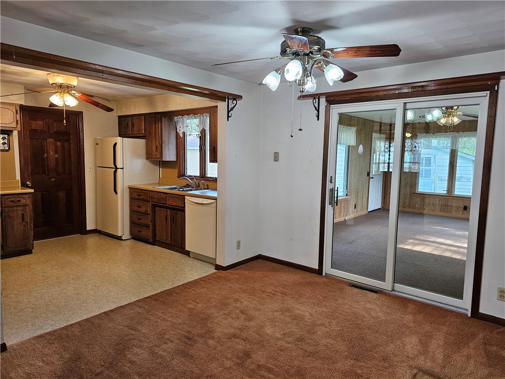 202 E Madison Street Property Photo 6