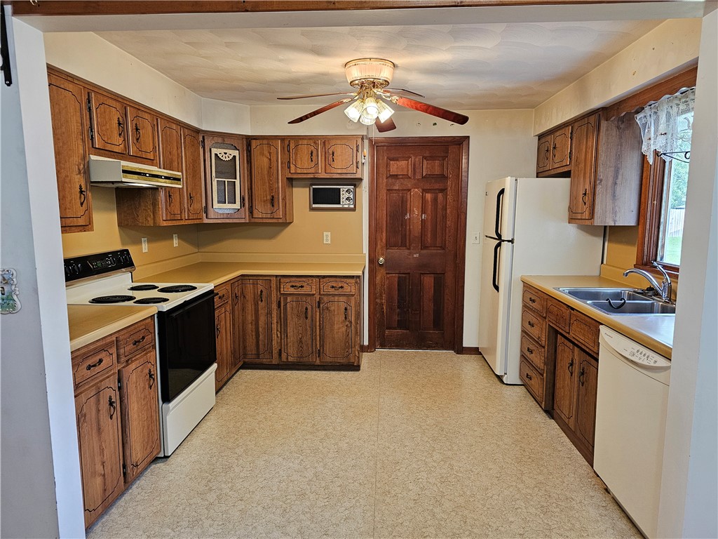 202 E Madison Street Property Photo 8