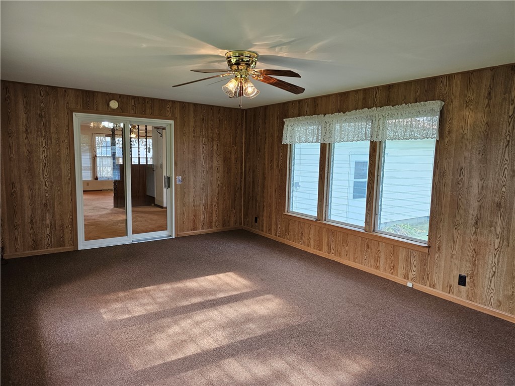 202 E Madison Street Property Photo 24