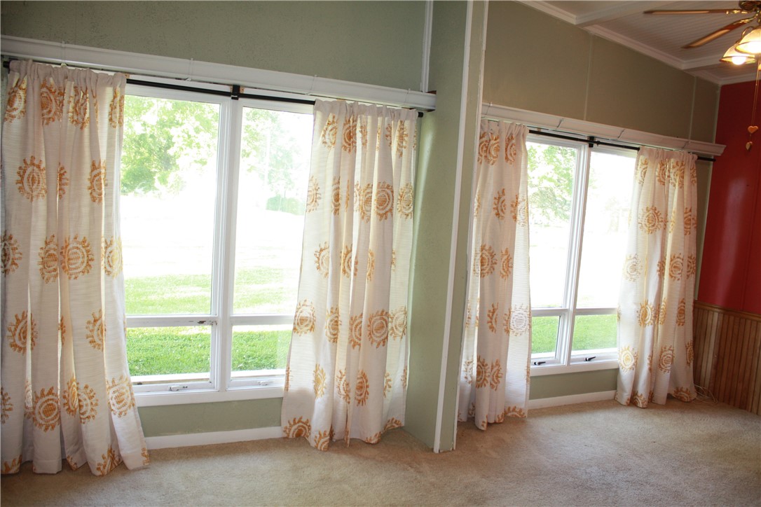 401 Columbus Drive Property Photo 3