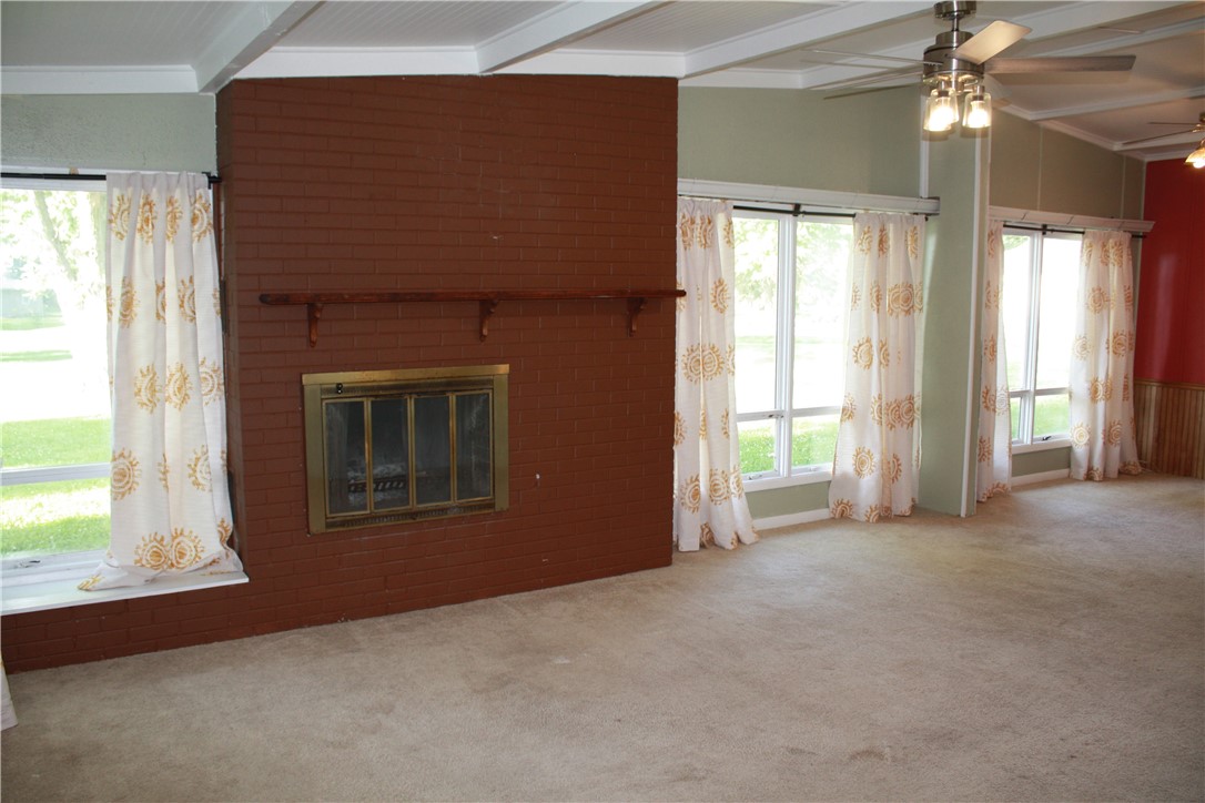 401 Columbus Drive Property Photo 8