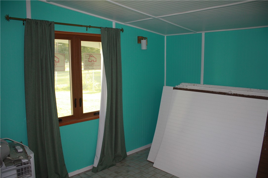 401 Columbus Drive Property Photo 15