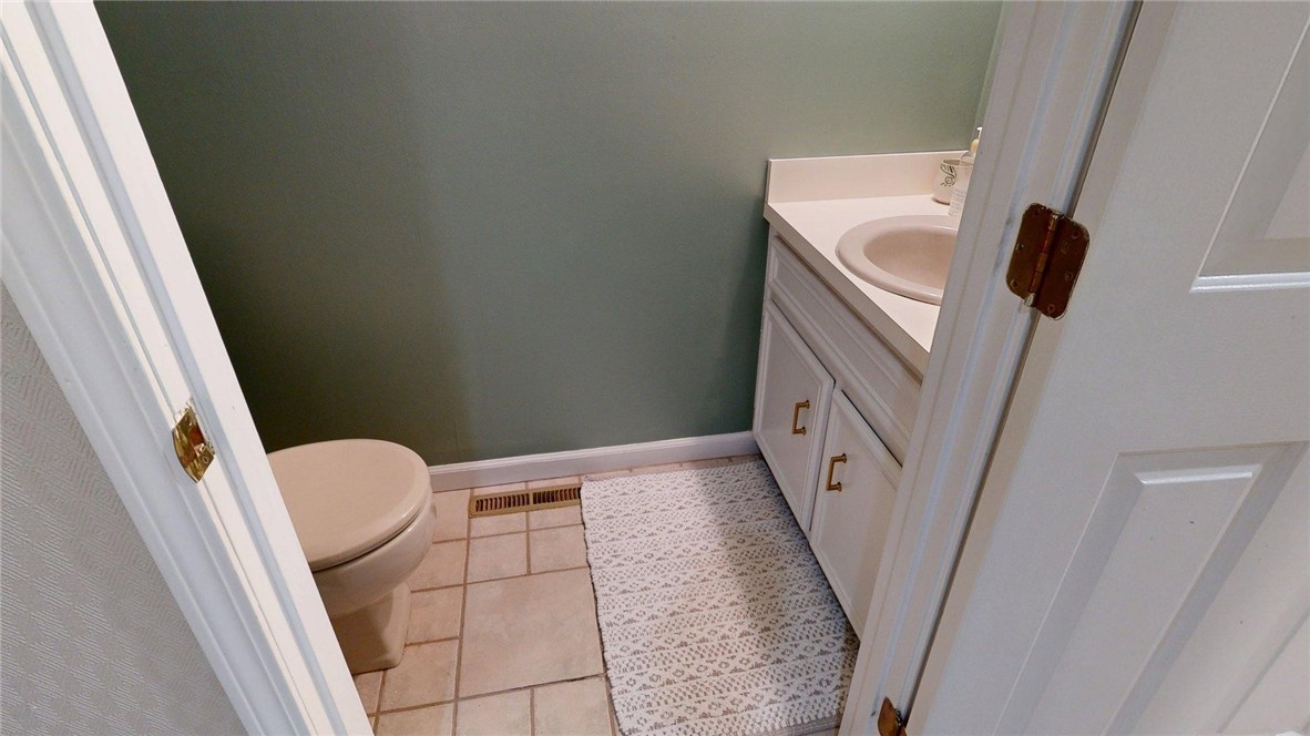2622 Forrest Green Drive Property Photo 11