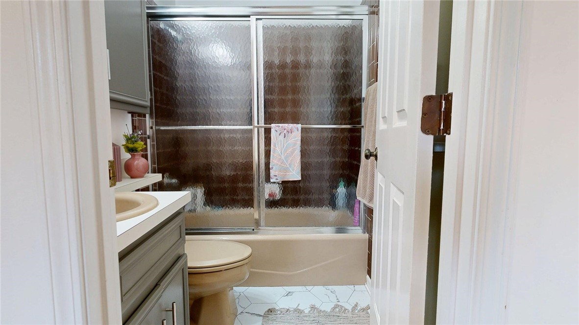 2622 Forrest Green Drive Property Photo 15